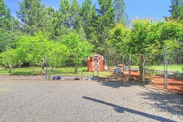 898 Williamson Loop Grants Pass, OR 97526 - Photo 19 of 25 Additional Photo