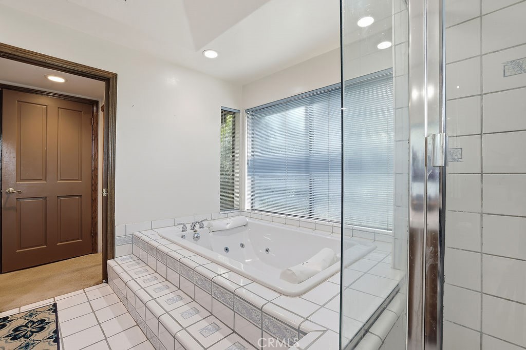 24300 Sylvan Glen Road Calabasas, CA 91302 - Photo 40 of 47
