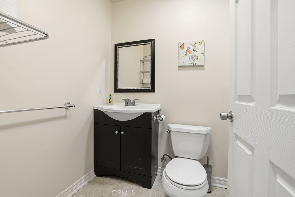 24300 Sylvan Glen Road Calabasas, CA 91302 - Photo 43 of 47