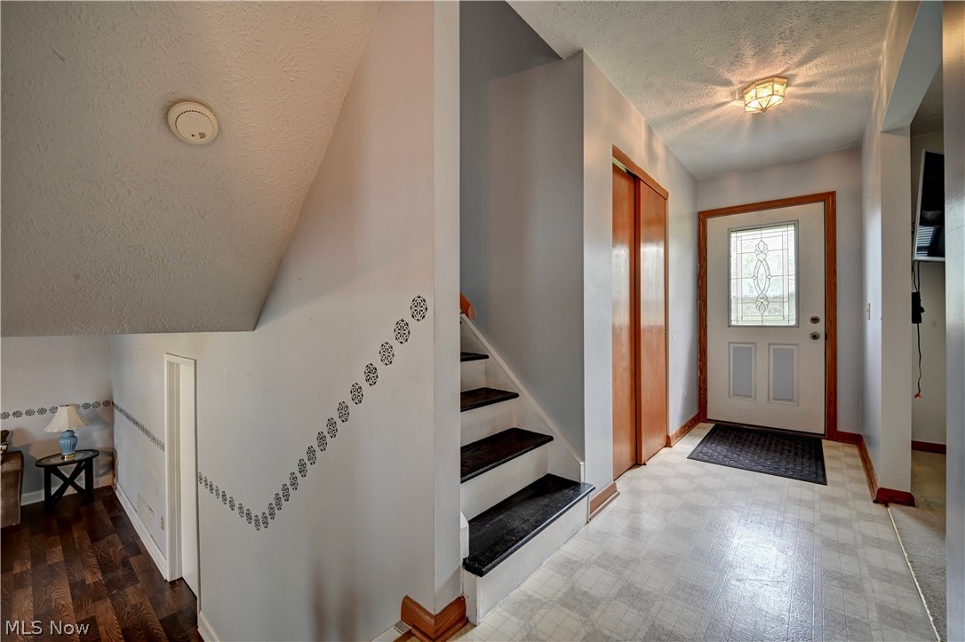 9316 Baer Road Marshallville, OH 44645 - Photo 19 of 49