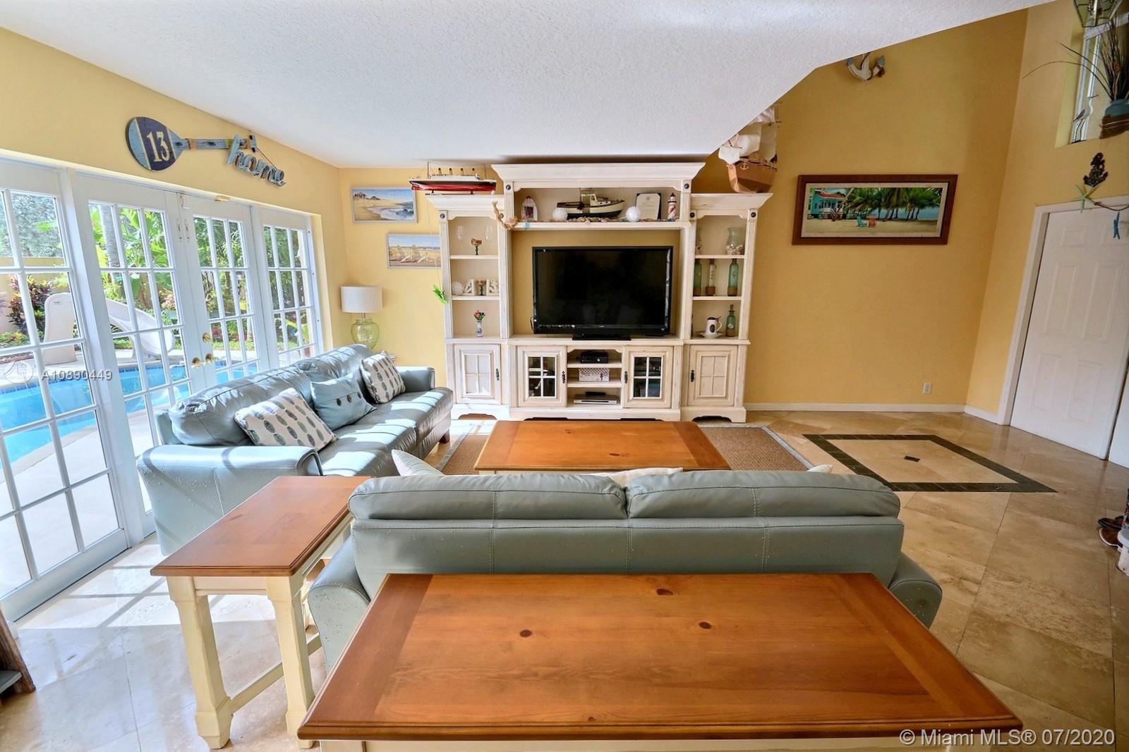 2580 Rampart Way North Cooper City, FL 33026 - Photo 6 of 38 Gallery Image 6