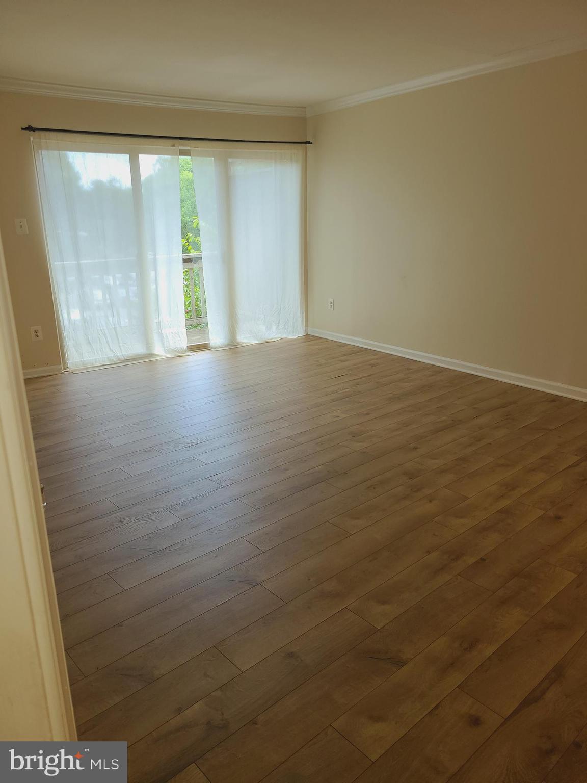 5820 Royal Ridge Drive, Unit L Springfield, VA 22152 - Photo 3 of 24