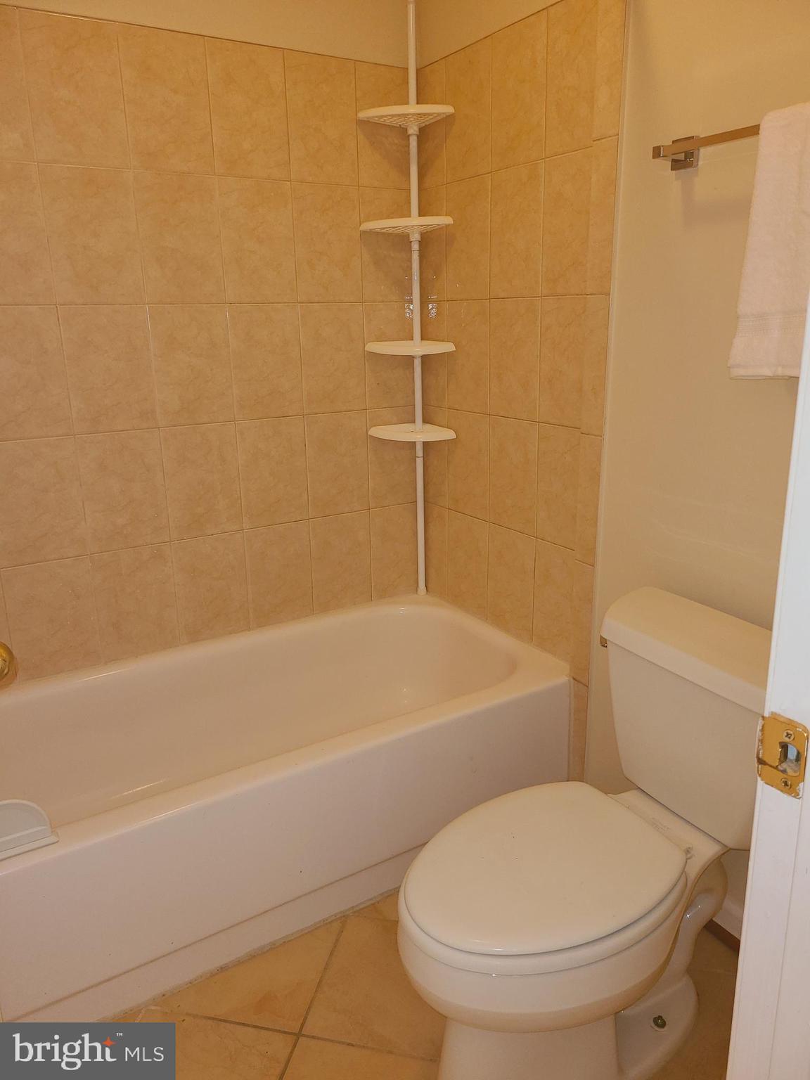5820 Royal Ridge Drive, Unit L Springfield, VA 22152 - Photo 9 of 24