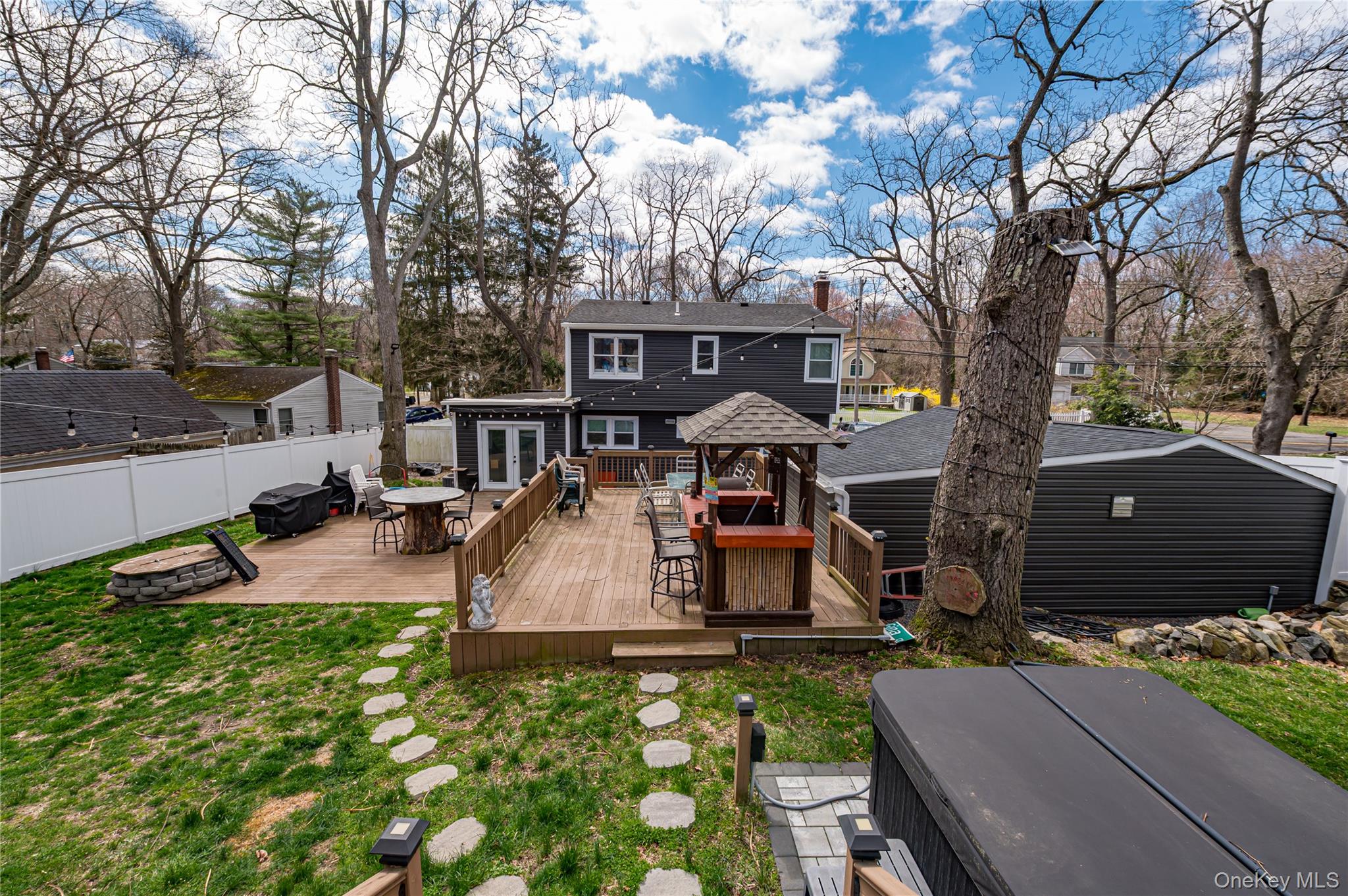 27 Half Mile Road Middle Island, NY 11953 - Photo 26 of 35 Entertaining never felt so good