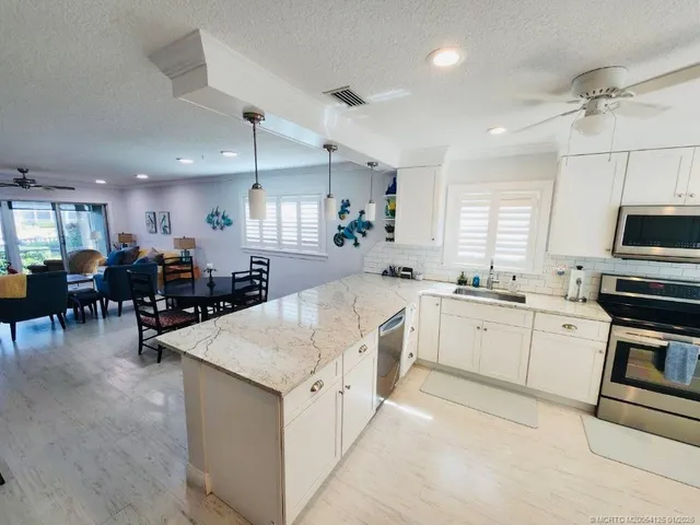 $344,900 | 1866 Southwest Palm City Road, Unit 107, Stuart, FL 34994