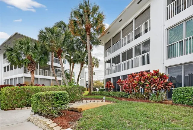 $344,900 | 1866 Southwest Palm City Road, Unit 107, Stuart, FL 34994