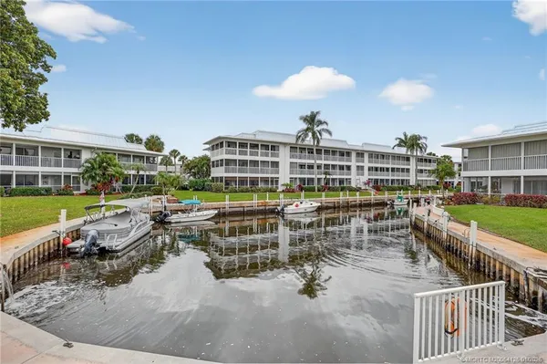 $309,900 | 1866 Southwest Palm City Road, Unit 107, Stuart, FL 34994
