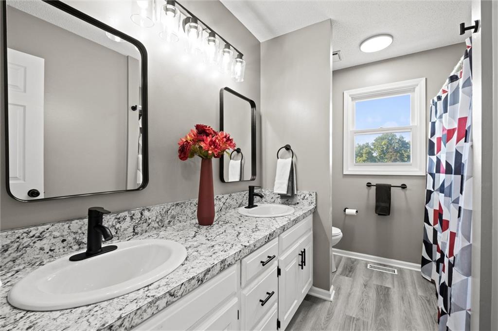 23404 Waverly Road Spring Hill, KS 66083 - Photo 15 of 46