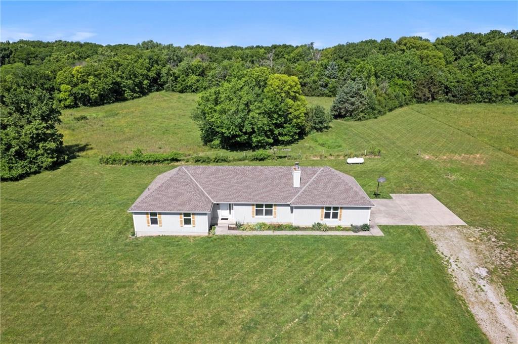 23404 Waverly Road Spring Hill, KS 66083 - Photo 27 of 46