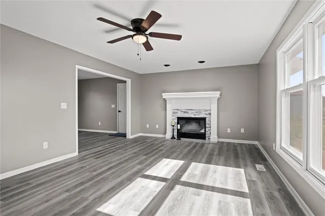 $795,000 | 23404 Waverly Road, Spring Hill, KS 66083