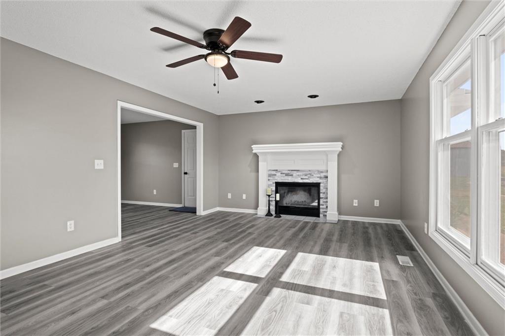 23404 Waverly Road Spring Hill, KS 66083 - Photo 5 of 46