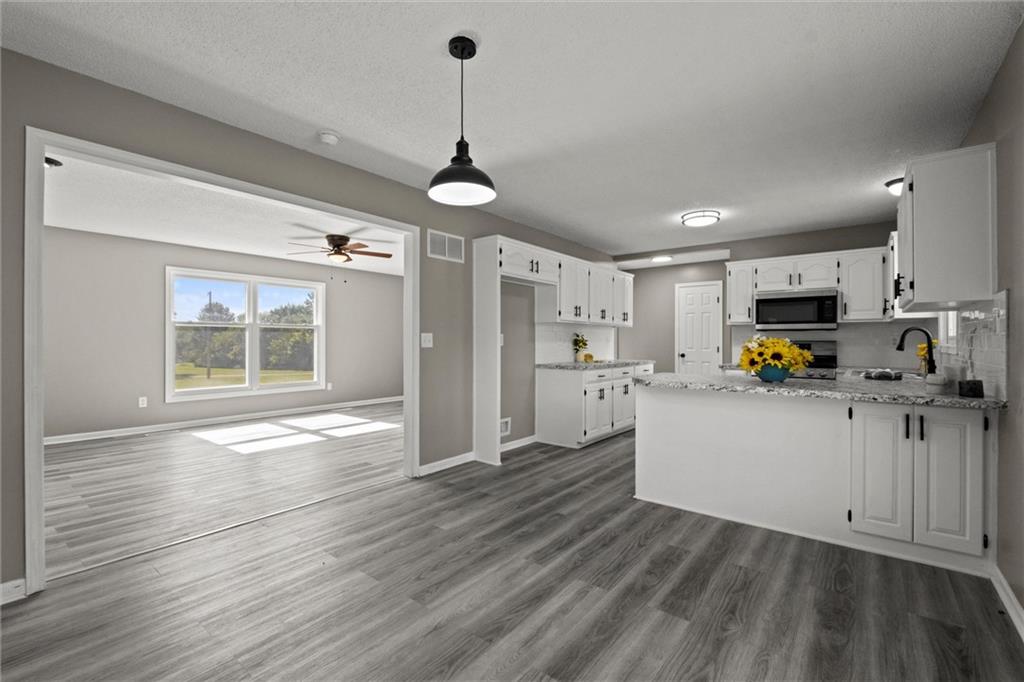 23404 Waverly Road Spring Hill, KS 66083 - Photo 8 of 46