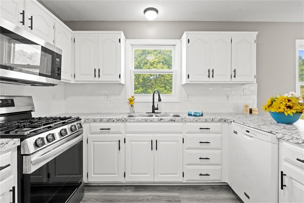 23404 Waverly Road Spring Hill, KS 66083 - Photo 10 of 46