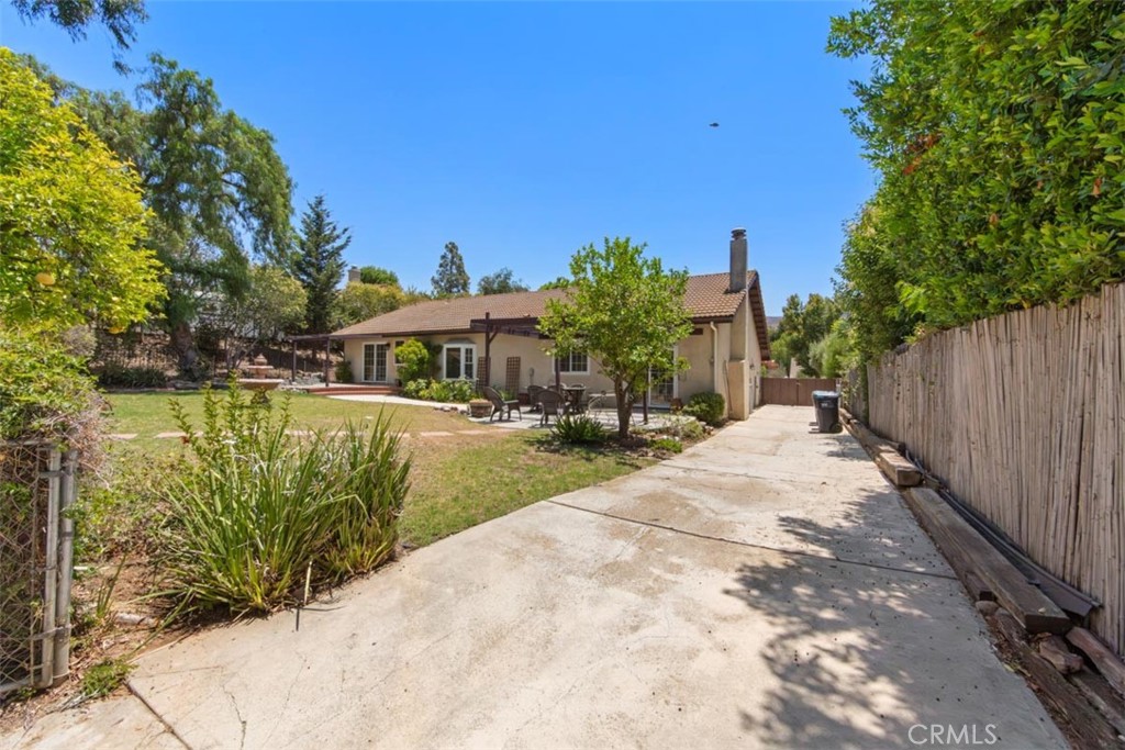 175 Wrangler Road Simi Valley, CA 93065 - Photo 34 of 52