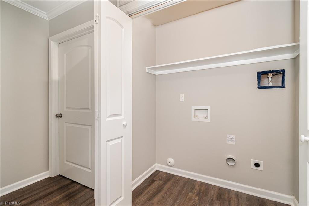 911 Carter Street High Point, NC 27260 - Photo 12 of 29 Gallery Image 12