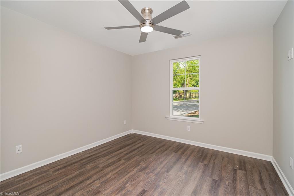 911 Carter Street High Point, NC 27260 - Photo 18 of 29 Gallery Image 18
