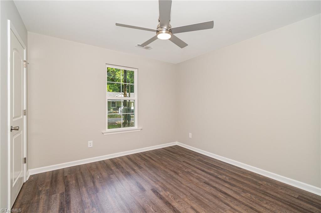 911 Carter Street High Point, NC 27260 - Photo 20 of 29 Gallery Image 20