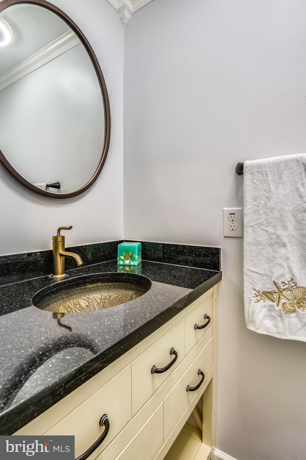3516 Old Post Road Fairfax, VA 22030 - Photo 10 of 70 Bonus Powder Room