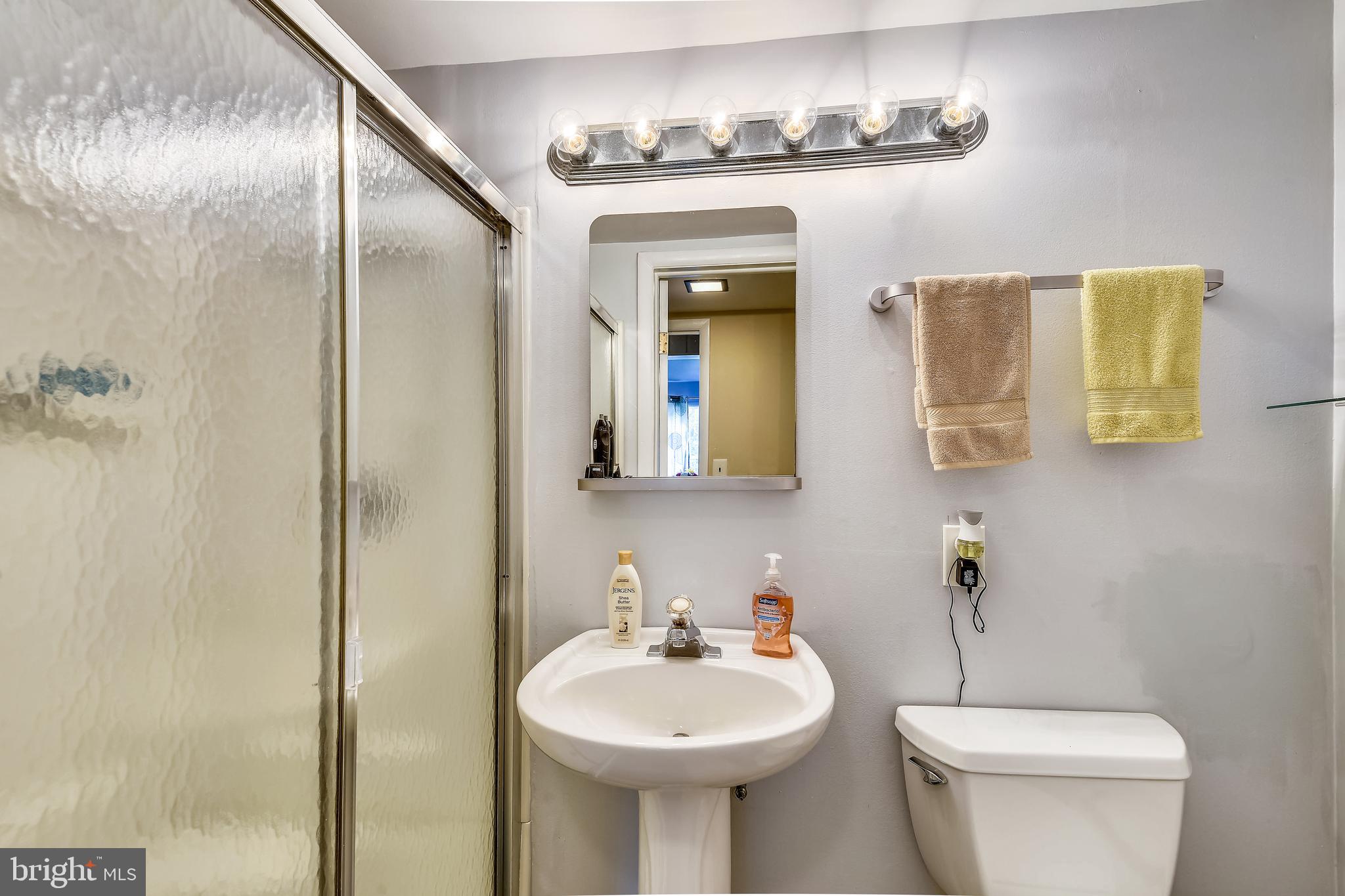 3516 Old Post Road Fairfax, VA 22030 - Photo 36 of 70 Lower level full bath