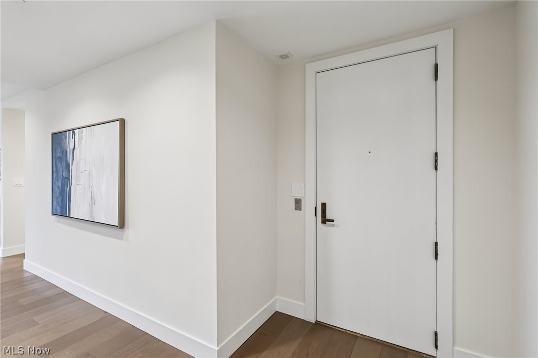 27500 Cedar Road, Unit 804 Beachwood, OH 44122 - Photo 5 of 39 Entry door of condo unit