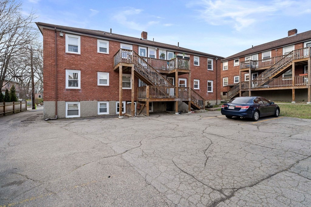 6 Oval Road, Unit 1 Quincy, MA 02170 - Photo 18 of 20 Gallery Image 18