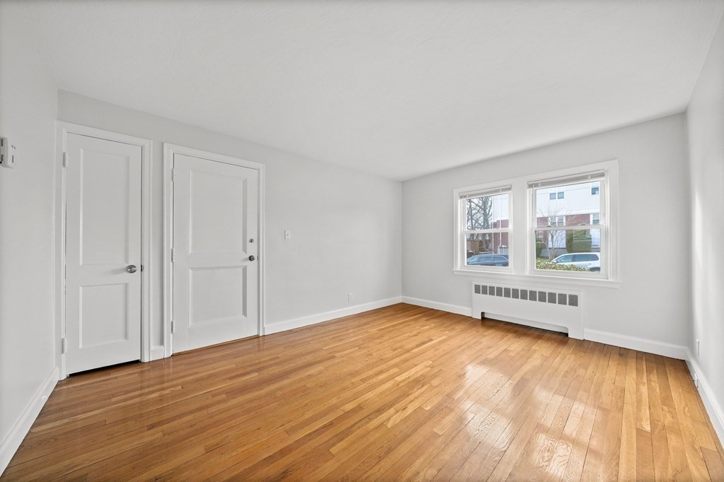 6 Oval Road, Unit 1 Quincy, MA 02170 - Photo 4 of 20 Gallery Image 4