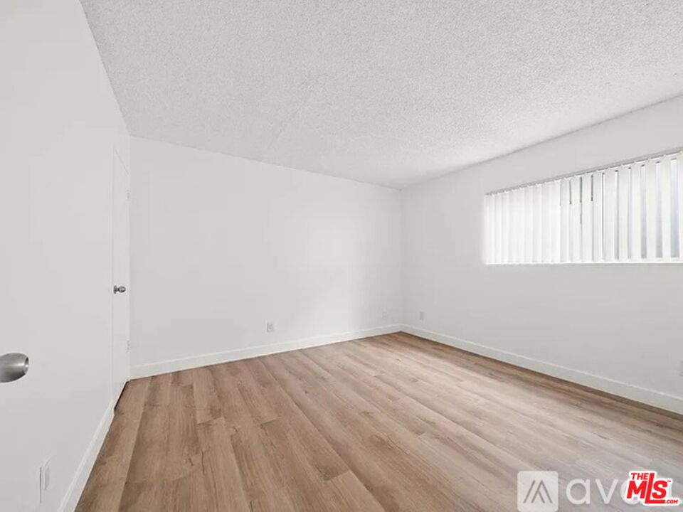 223 Shell Street, Unit 223 Manhattan Beach, CA 90266 - Photo 6 of 6 Gallery Image 6