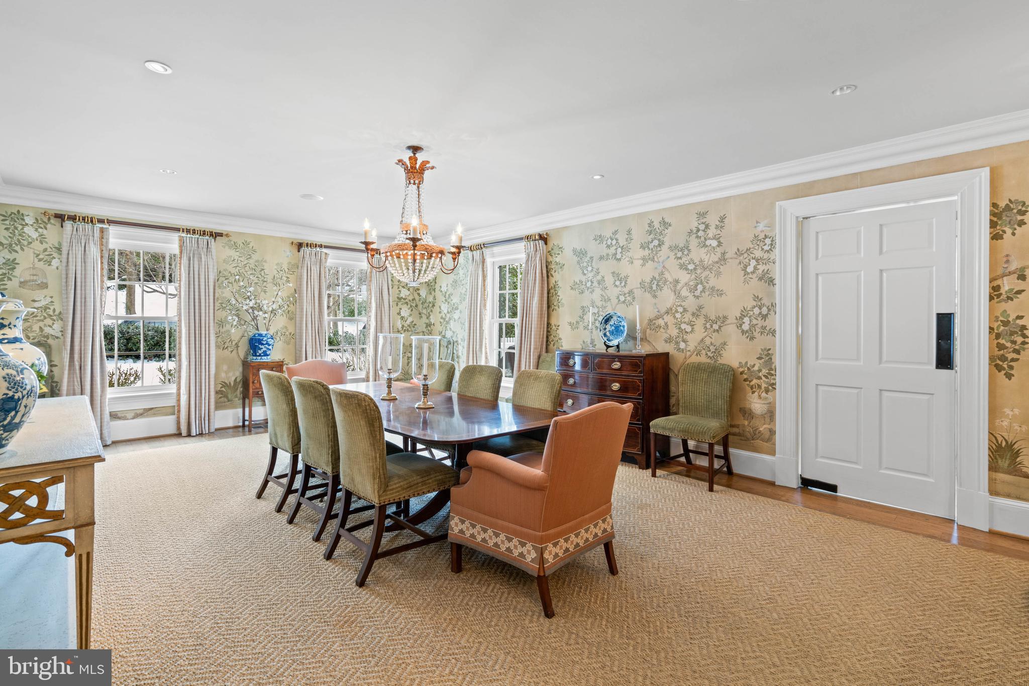 4641 Dexter Street Northwest Washington, DC 20007 - Photo 10 of 51 Dining Room