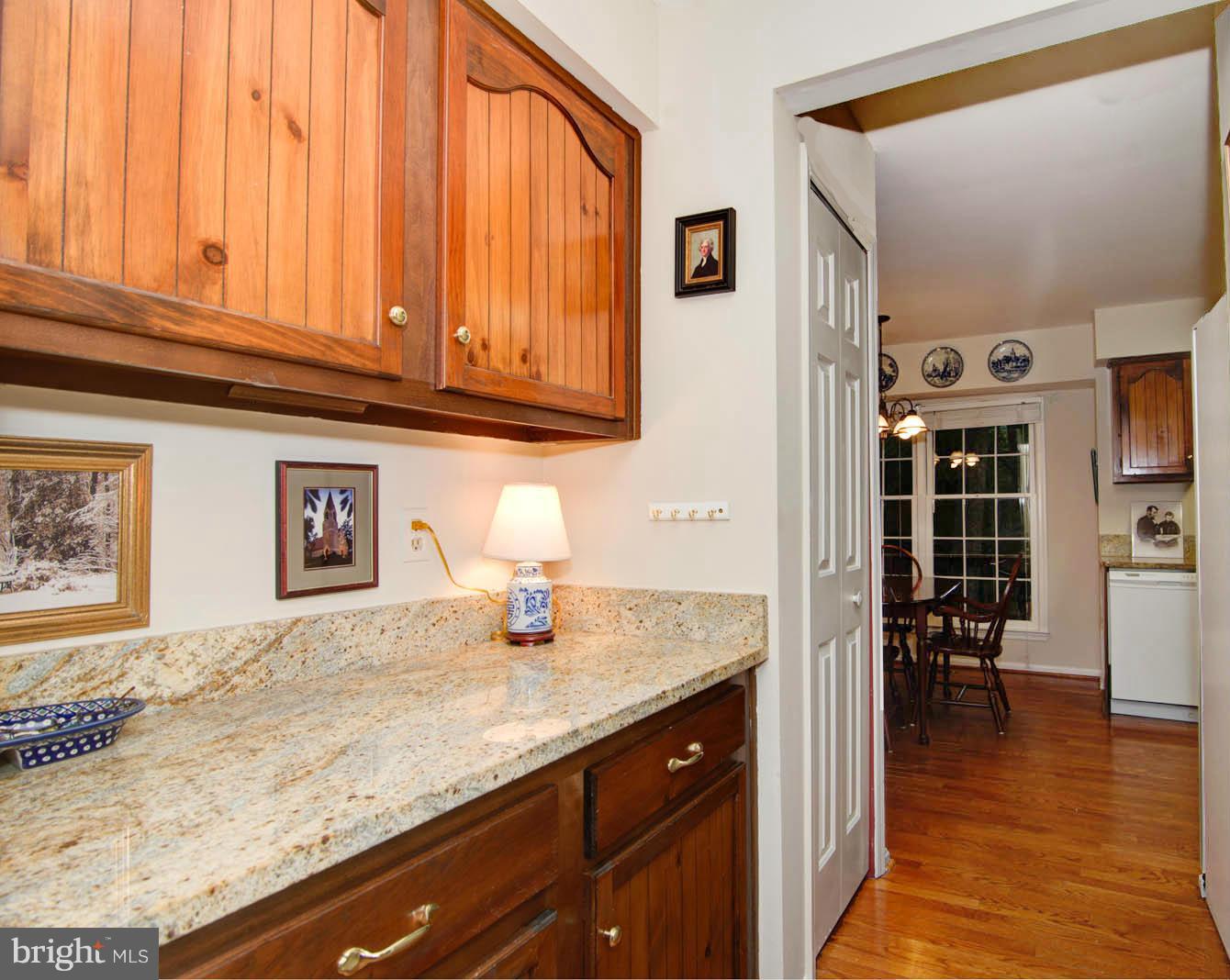 9830 Natick Road Burke, VA 22015 - Photo 7 of 25 Butler's Pantry