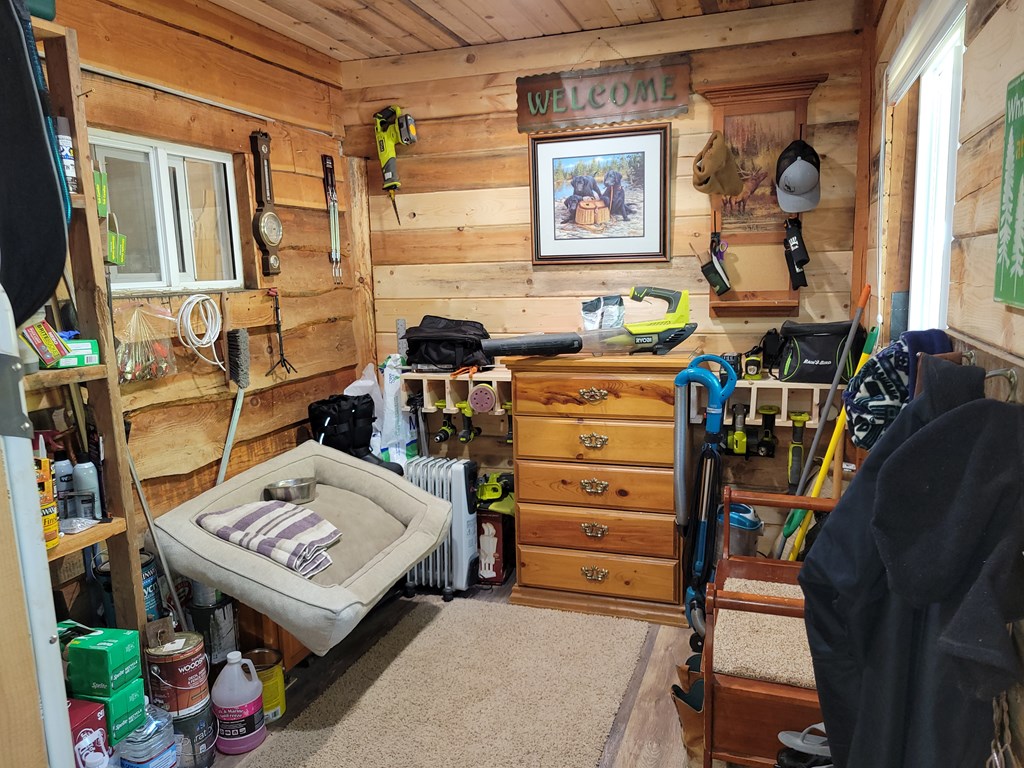 1511 West Mountain Road Cascade, ID 83611 - Photo 35 of 45 2nd Bedroom (tool room right now)