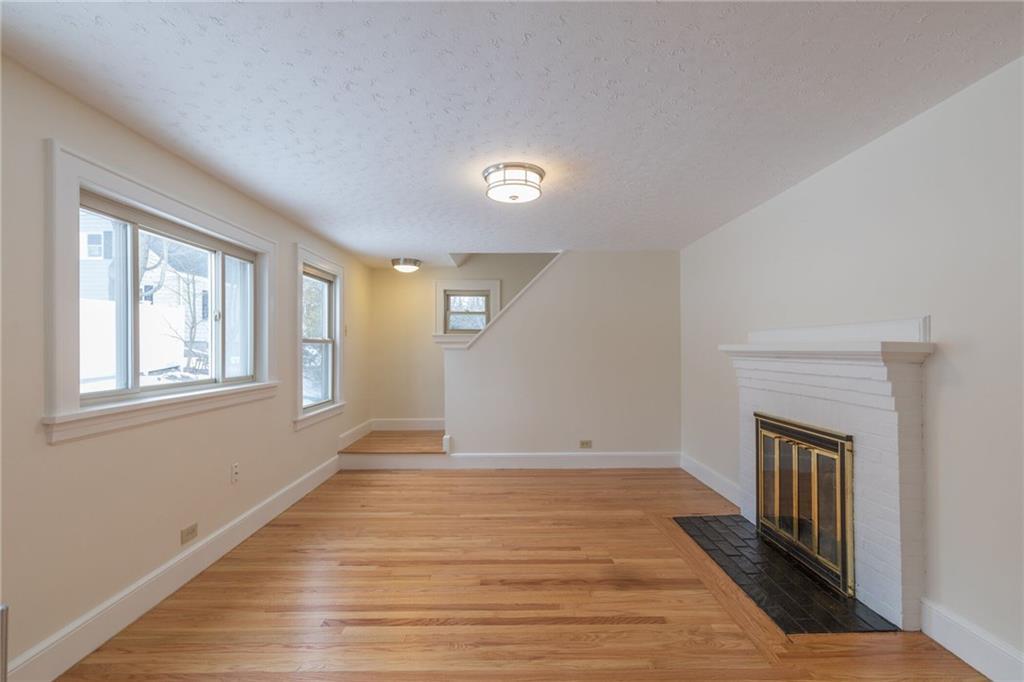 434 Summit Street Portland, ME 04103 - Photo 13 of 29 Lots of windows bring in lots of...
