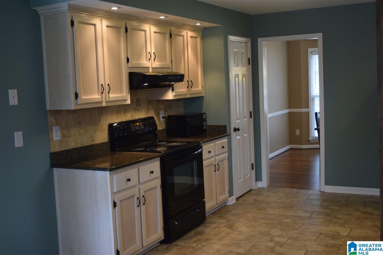 2005 Little Ridge Circle Birmingham, AL 35242 - Photo 6 of 30