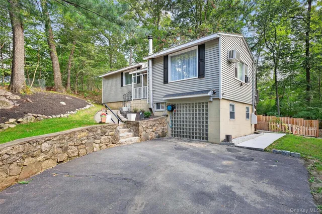 $399,000 | 150 Walnut Road, Lake Peekskill, NY 10537