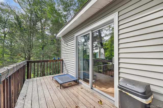 $399,000 | 150 Walnut Road, Lake Peekskill, NY 10537