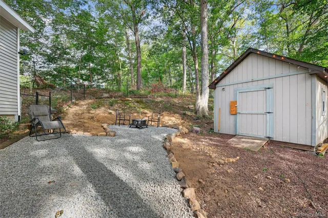 $399,000 | 150 Walnut Road, Lake Peekskill, NY 10537