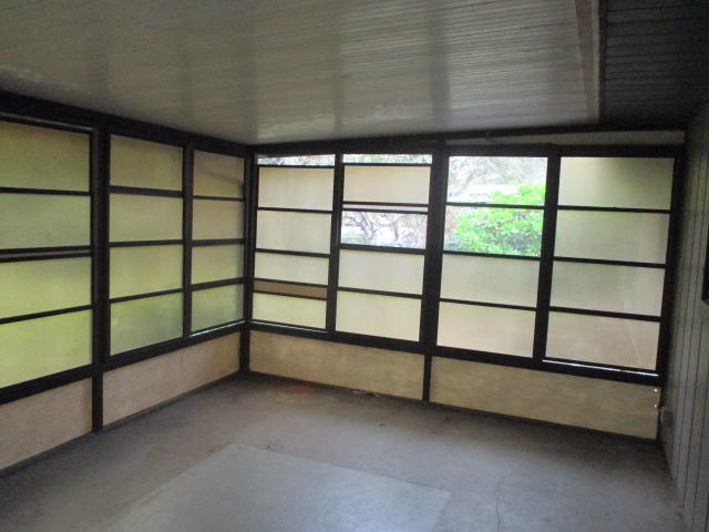 8002 James Road Fort Pierce, FL 34951 - Photo 11 of 18 Screened patio