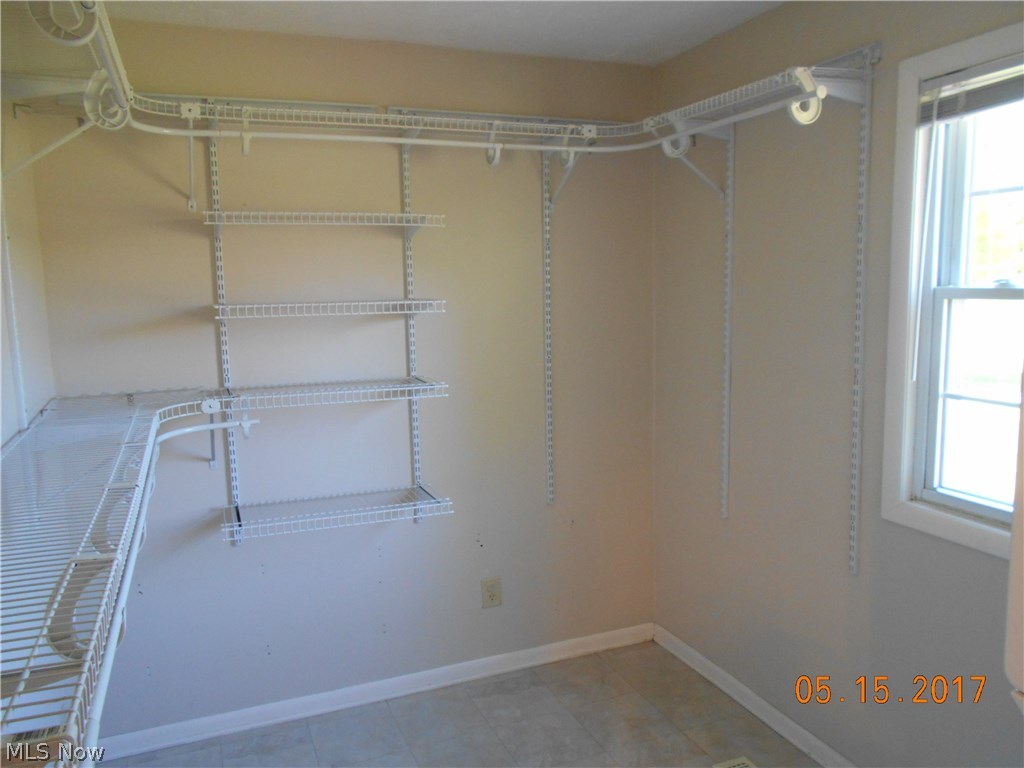 7995 Cedar Road Chesterland, OH 44026 - Photo 15 of 30