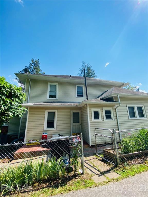 233 Blue Ridge Street Marion, NC 28752 - Photo 20 of 21 Gallery Image 20