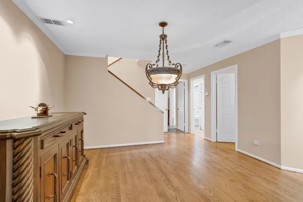 $400,000 | 5084 Augusta Street, Houston, TX 77007