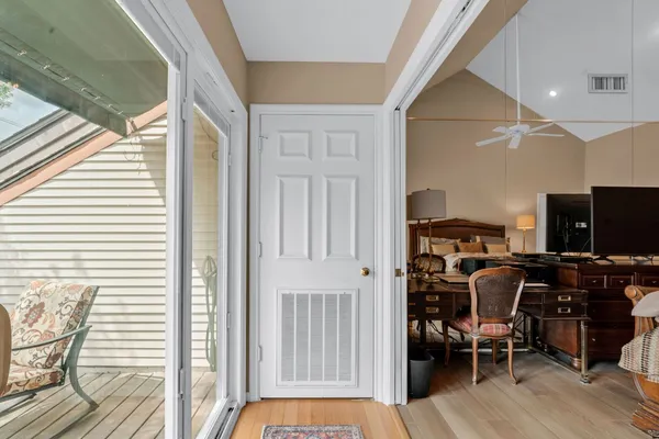 $400,000 | 5084 Augusta Street, Houston, TX 77007