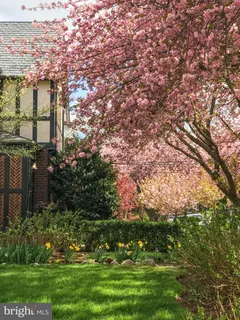 $1,499,000 | 1711 Surrey Lane Northwest, Washington, DC 20007