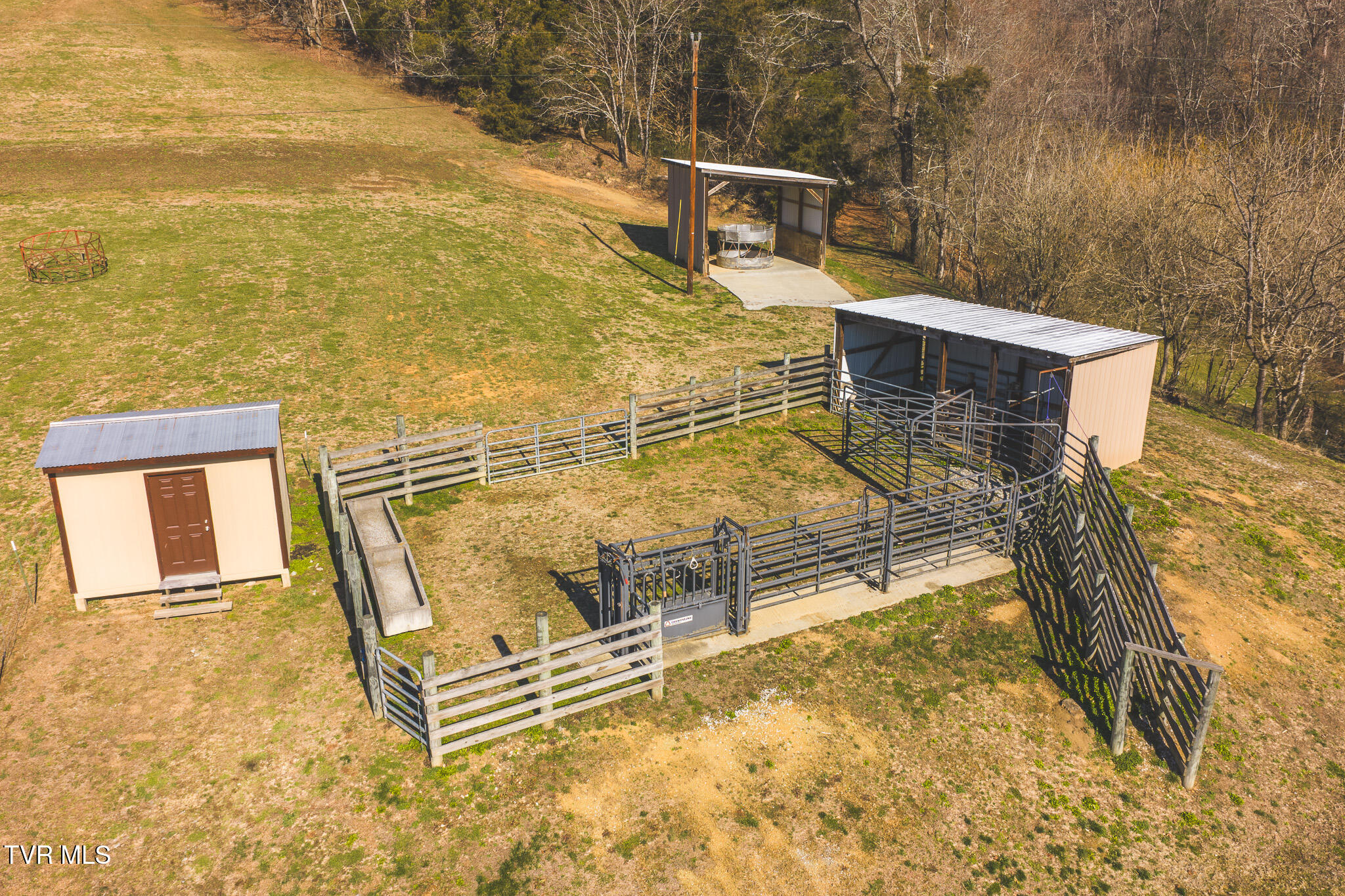 3381 Upper Caney Valley Road Tazewell, TN 37879 - Photo 10 of 51 DJI_20260119114619_0766_D