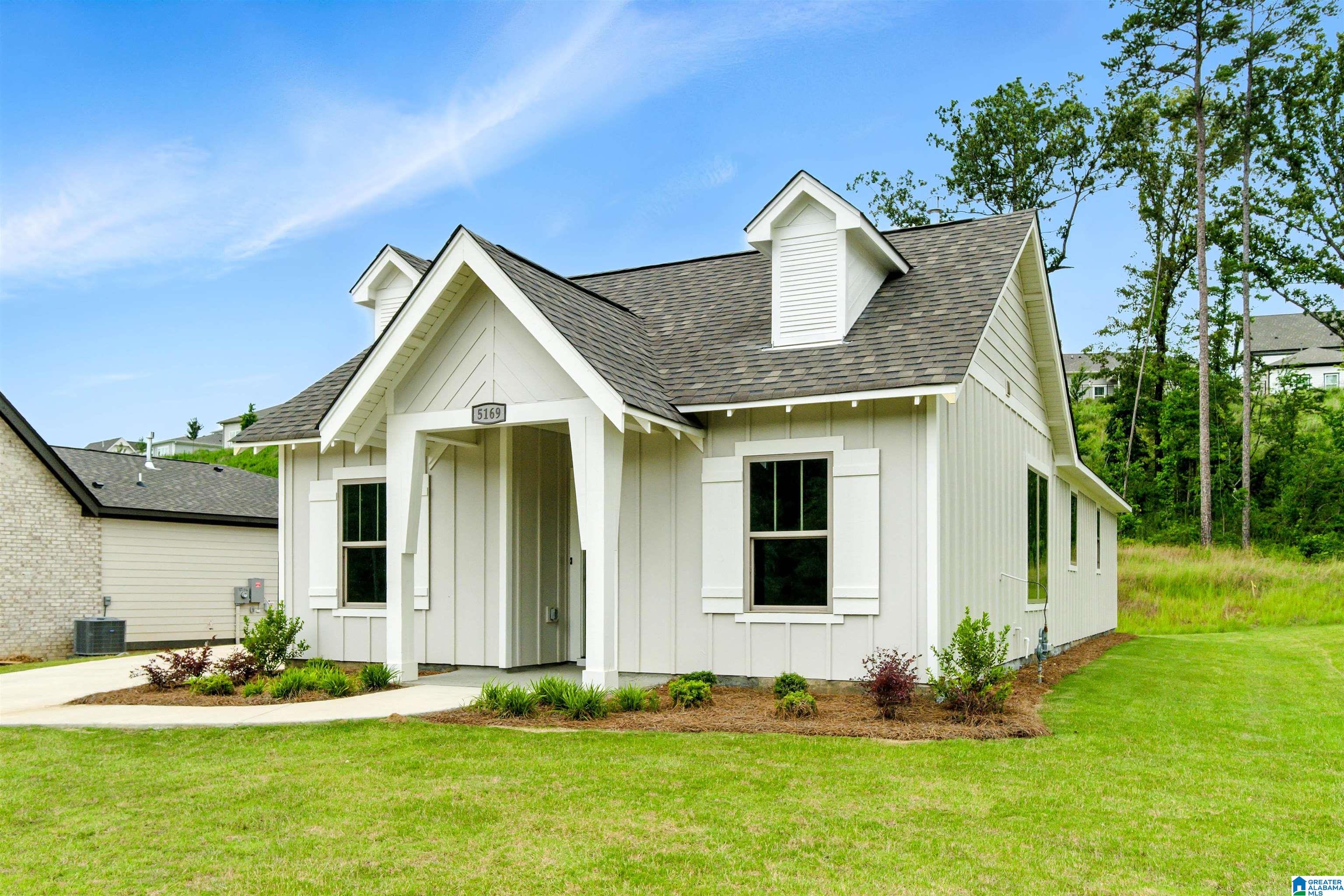 5169 Simms Ridge Pelham, AL 35124 - Photo 2 of 27 Gallery Image 2
