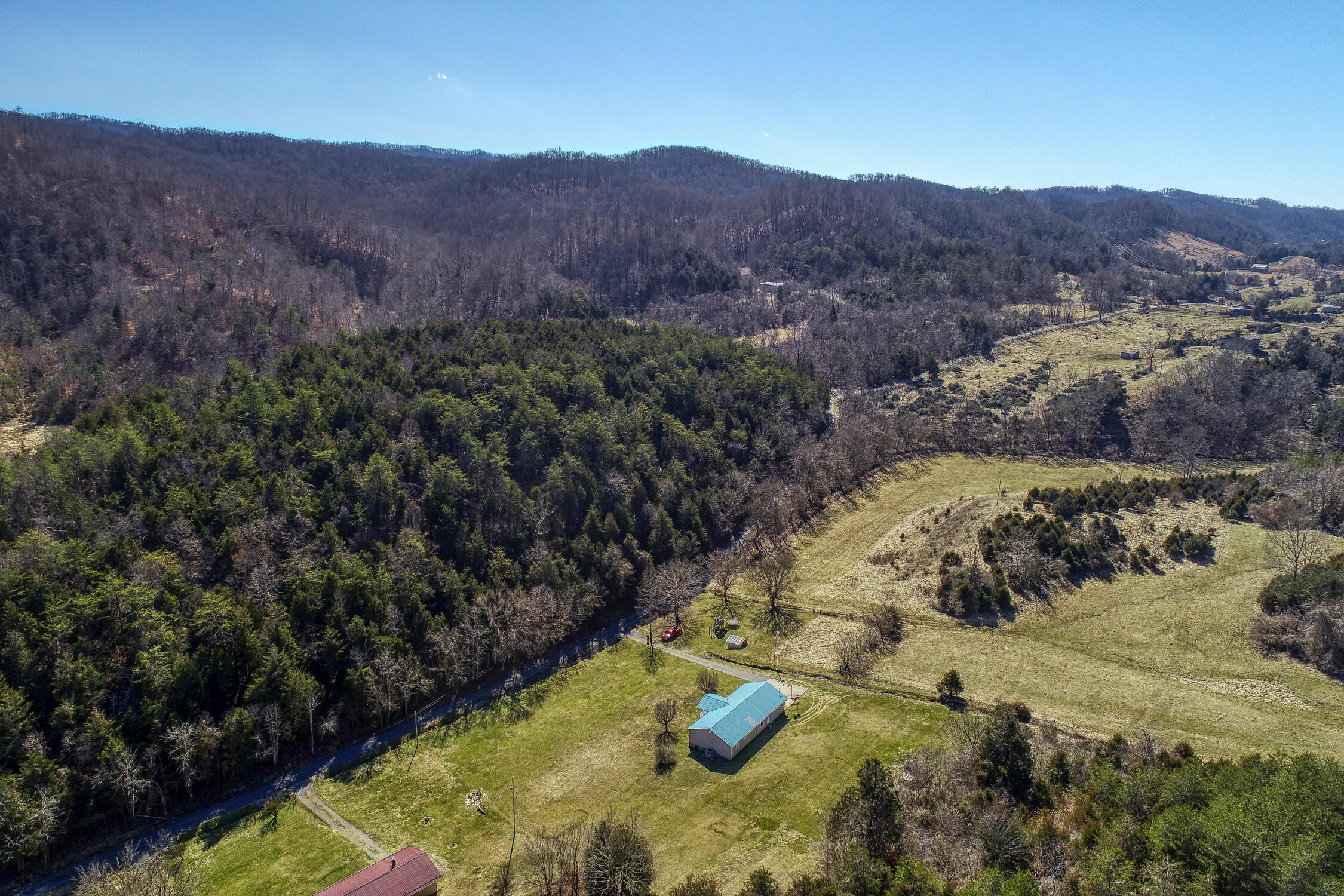 375 East Pumpkin Valley Road Eidson, TN 37731 - Photo 19 of 53 CBJ. 375 E Pumpkin Valley. Eidson MLSa