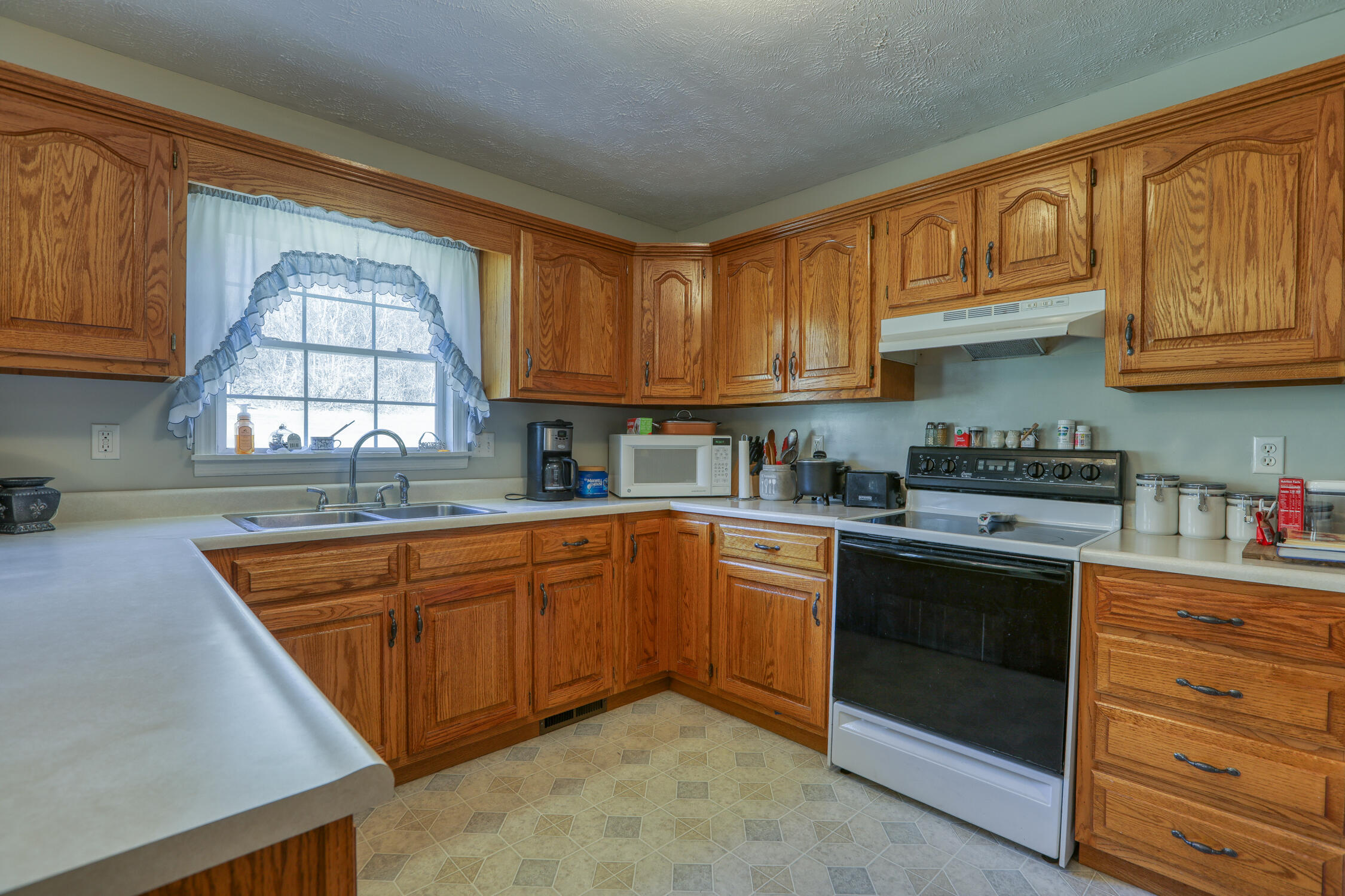 375 East Pumpkin Valley Road Eidson, TN 37731 - Photo 24 of 53 CBJ. 375 E Pumpkin Valley. Eidson MLSb