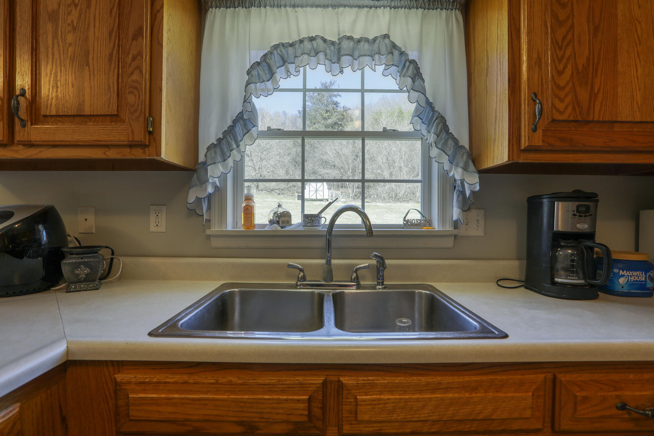 375 East Pumpkin Valley Road Eidson, TN 37731 - Photo 26 of 53 CBJ. 375 E Pumpkin Valley. Eidson MLSb