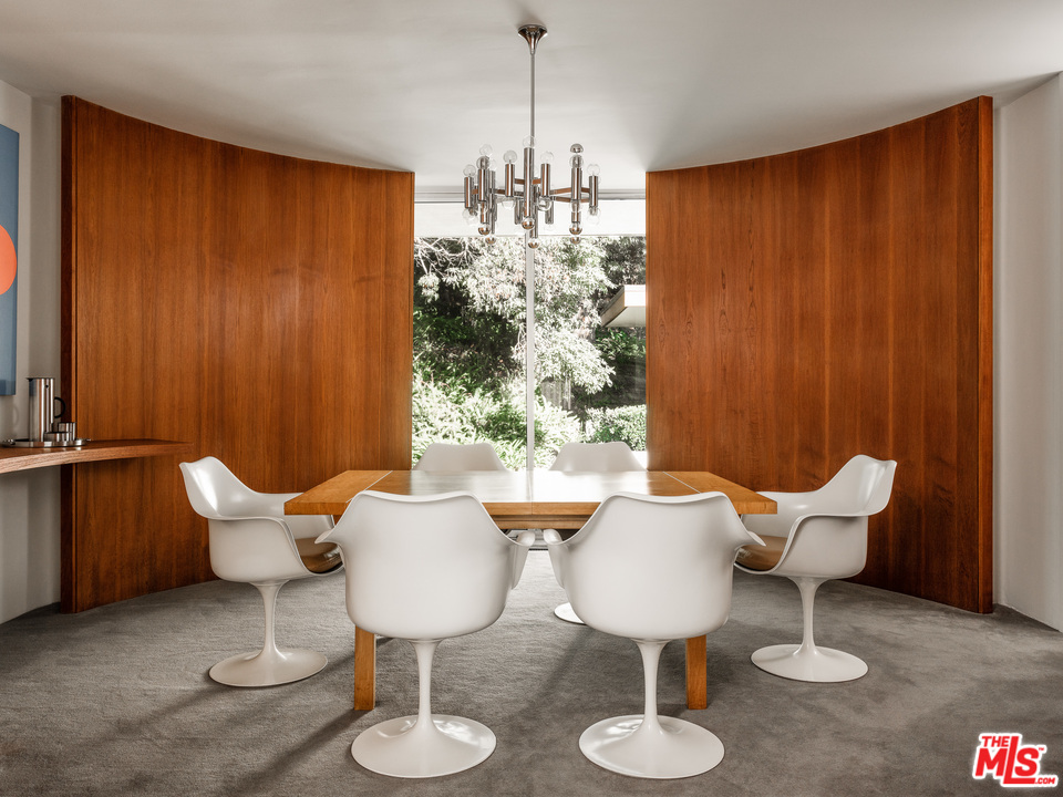 1160 Chateau Road Pasadena, CA 91105 - Photo 14 of 37