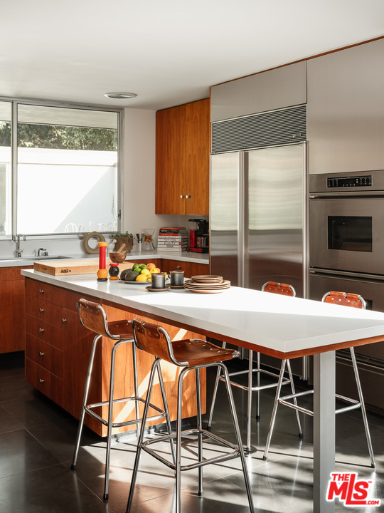 1160 Chateau Road Pasadena, CA 91105 - Photo 17 of 37