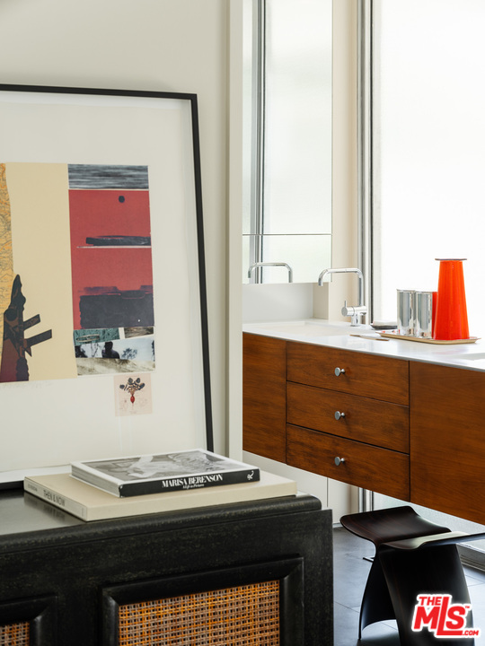 1160 Chateau Road Pasadena, CA 91105 - Photo 22 of 37