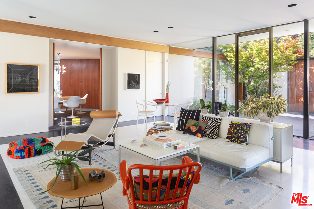 1160 Chateau Road Pasadena, CA 91105 - Photo 10 of 37